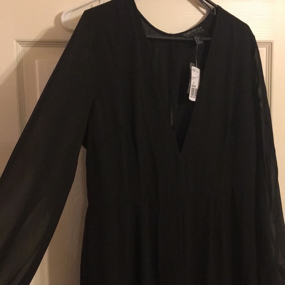 Black Plus sized Jumper - Picture 2 of 4